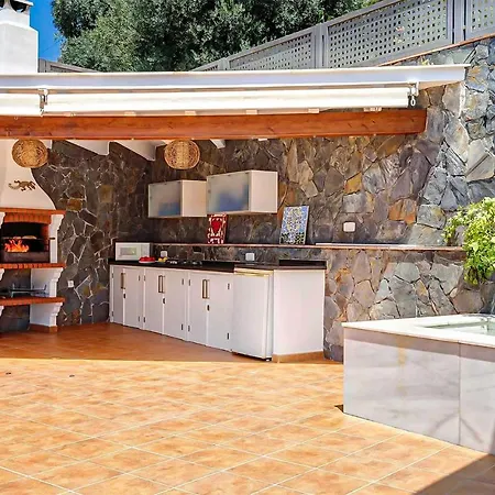 Holiday home Nisperos De Paco *